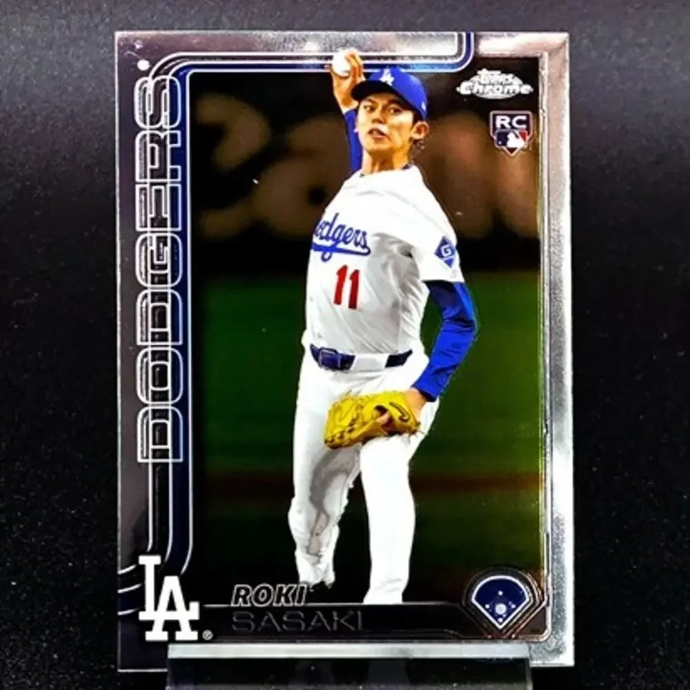 Roki Sasaki Topps Chrome Bowman 35th Anniversary RC Los Angeles Dodgers Star - Picture 6 of 7